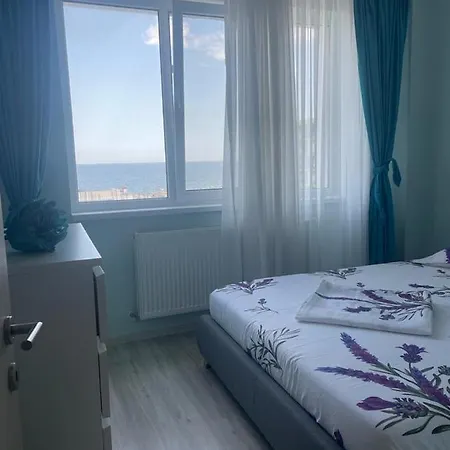 Ini Zona Alezzi Διαμέρισμα