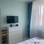 Ini Zona Alezzi Apartamento