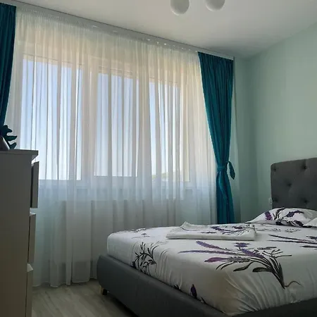 Apartment Ini Alezzi *