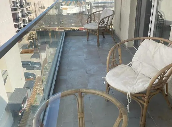 Ini Zona Alezzi Apartment *